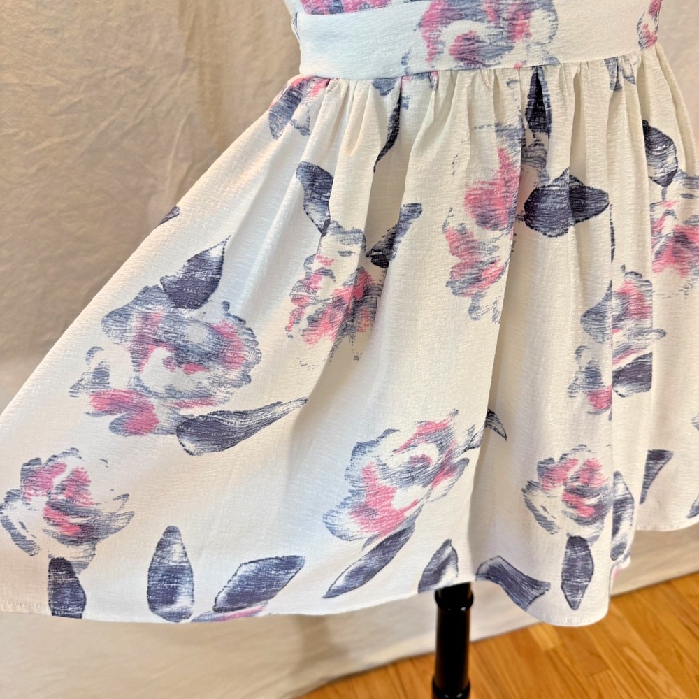 Tobi White Floral Fit Flare Party Dress Sz S Crisscross Back Petticoat - Picture 4 of 16